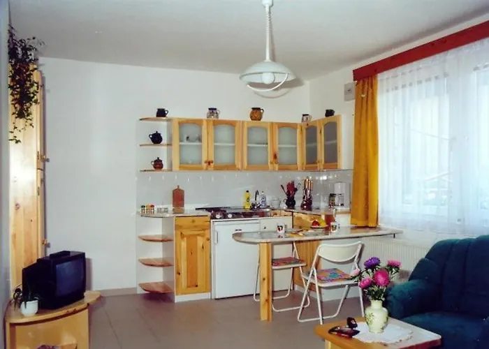 شقة Betti Apartman Hévíz